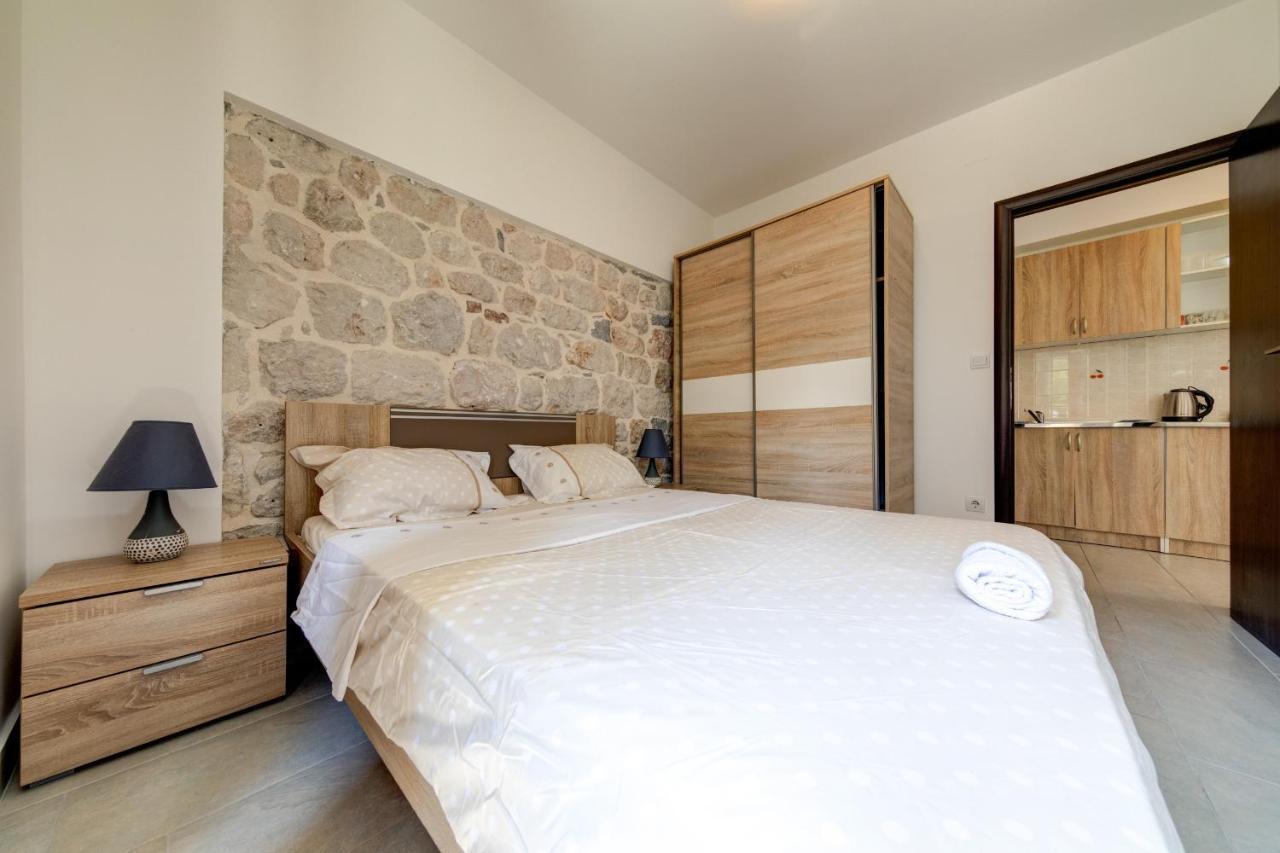 Happy Home Apartments Kotor Extérieur photo