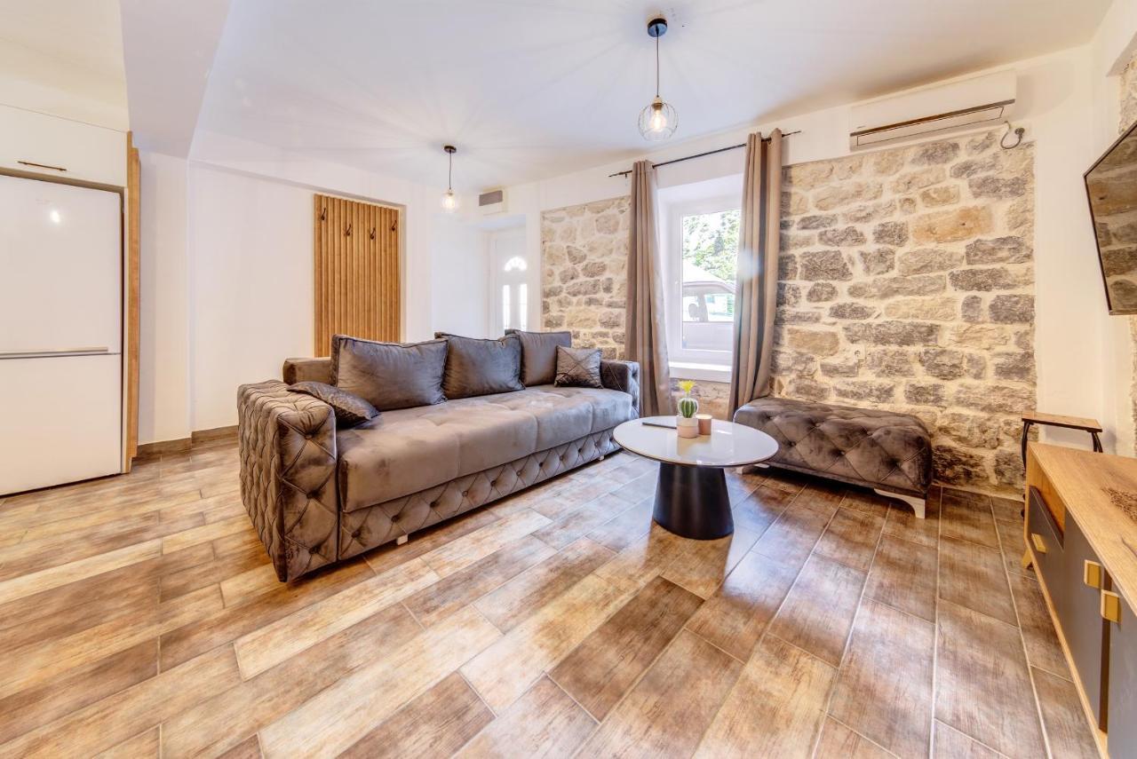 Happy Home Apartments Kotor Extérieur photo