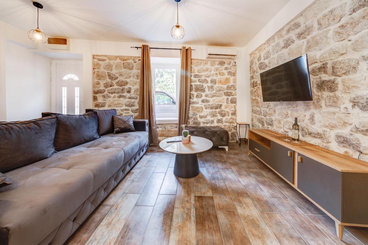 Happy Home Apartments Kotor Extérieur photo