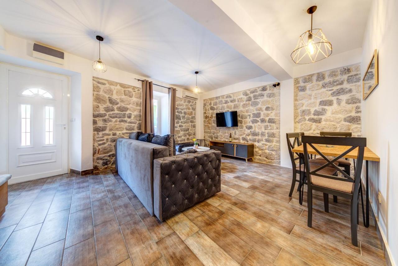 Happy Home Apartments Kotor Extérieur photo